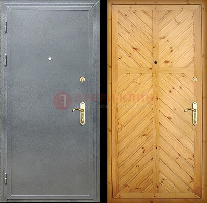Серая металлическая дверь с евровагонкой ДЕ-12 в Казани