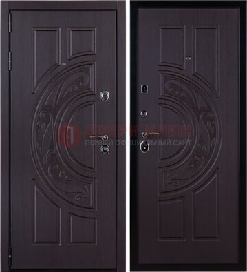 Коттеджная темная стальная дверь с МДФ ДМ-134 в Саратове