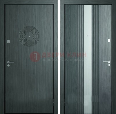 Темная железная дверь с МДФ и декоративной вставкой ДМ-25 в Саратове