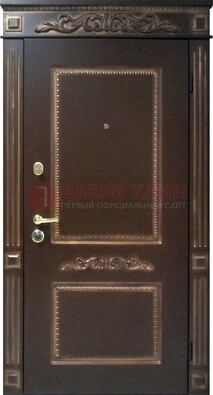 Входная дверь с массивом дуба в темном цвете ДМД-65 в Саратове