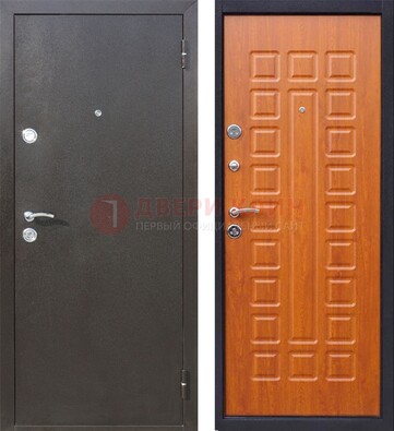 Коричневая стальная дверь с порошковым напылением ДП-202 в Саратове