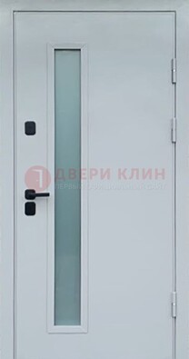 Светлая железная дверь с порошковым напылением ДП-303 в Саратове