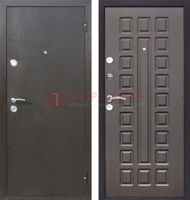 Коричневая железная дверь с порошковым окрасом ДП-63 в Саратове