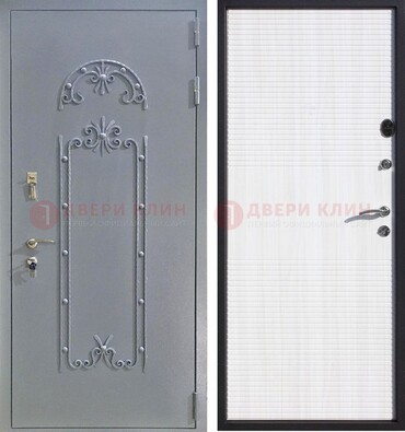 Серая входная дверь с порошковым покрытием ДП-67 в Саратове