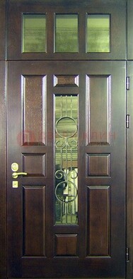 Парадная дверь со стеклянными вставками и ковкой ДПР-1 в офисное здание в Саратове