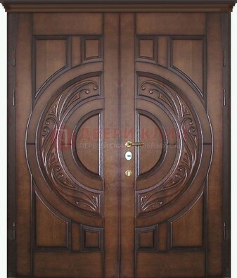 Утепленная коричневая стальная парадная дверь ДПР-51 в Саратове