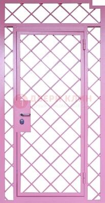 Розовая металлическая решетчатая дверь ДР-15 в Саратове