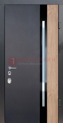 Черная металлическая дверь МДФ со стеклом ДС-14 в Саратове