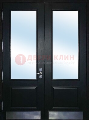 Черная двухстворчатая металлическая дверь со стеклом ДС-25 в Саратове