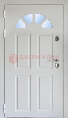 Белая стальная дверь МДФ со стеклом для дома ДС-37 в Саратове