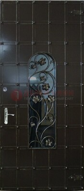 Высокая железная дверь со стеклом и ковкой ДСК-15 в Саратове