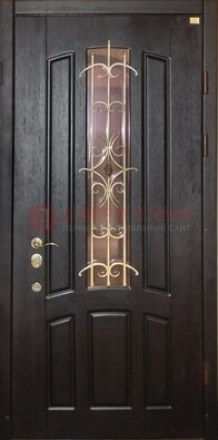 Металлическая дверь со стеклом и ковкой ДСК-79 для загородного дома в Саратове