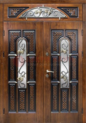 Входная двухстворчатая дверь с виноритом и ковкой ДВТ-183 в Саратове