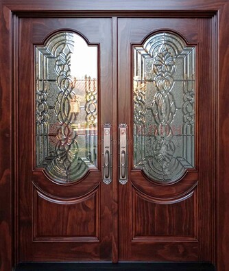 Классическая железная дверь с массивом дуба для входа ВЖ-23 в Саратове