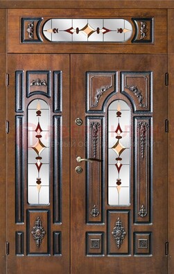 Коричневая двухстворчатая железная дверь с МДФ и витражом ВЖ-36 в Саратове